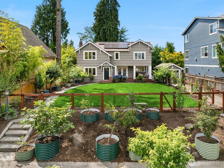 Property Photo: 3435 Walnut Avenue SW WA 98116
