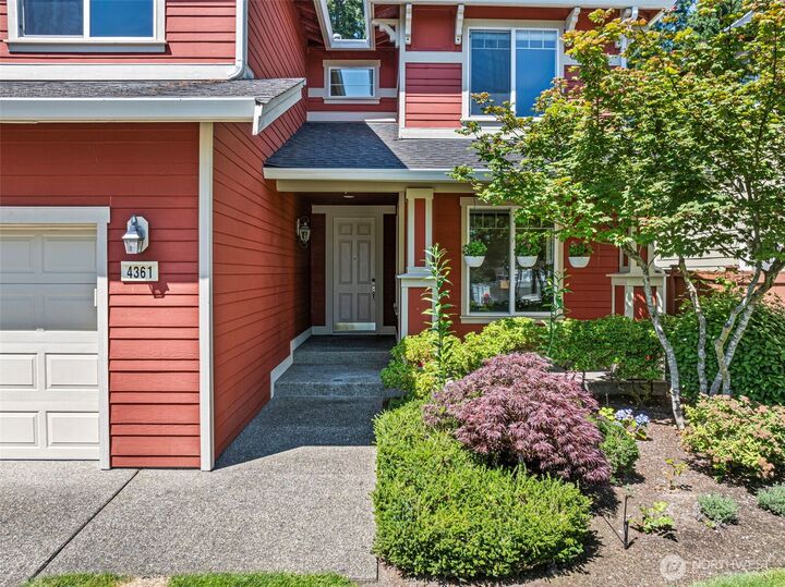 Property Photo:  4361  Freemont Street NE  WA 98516 