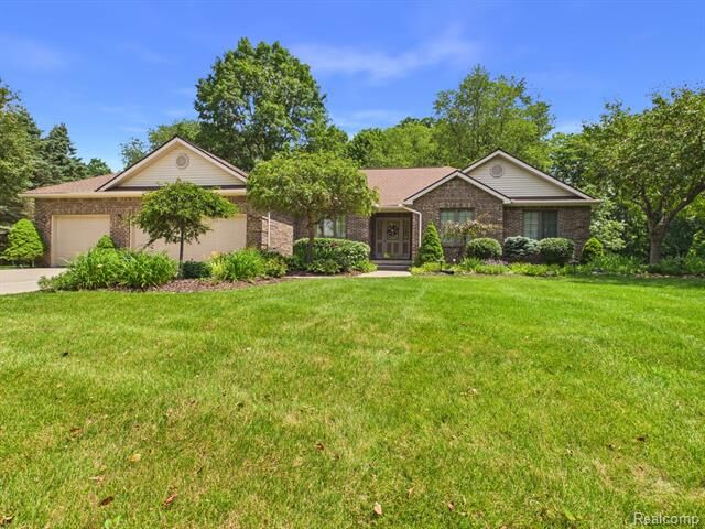 Property Photo: 4133 Creeks Edge Drive MI 48455