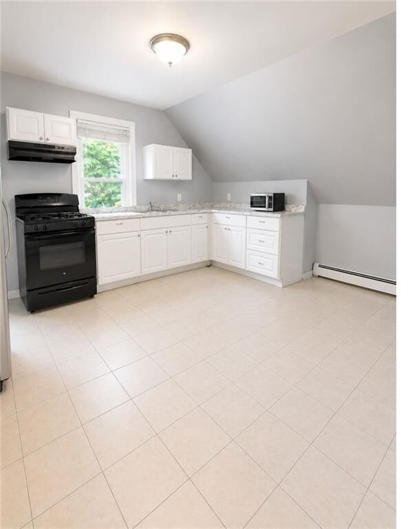 Property Photo: 40 Norwich Avenue 3 RI 02905