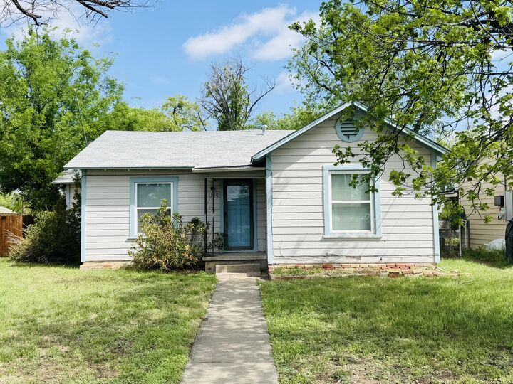 Property Photo:  1510 E Harris Avenue  TX 76903 