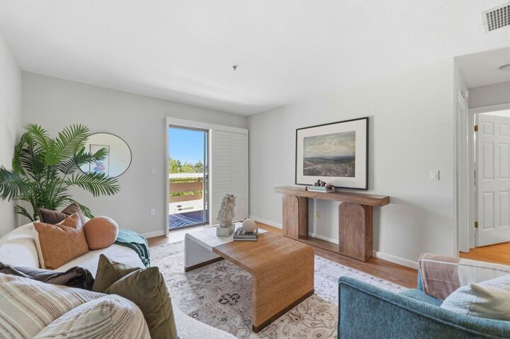 Property Photo: 576 West Parr Avenue 21 CA 95032