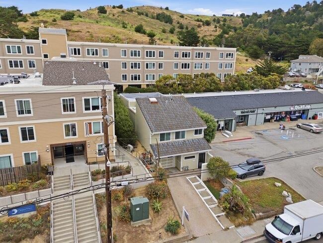 Property Photo:  565 Crespi Drive  CA 94044 