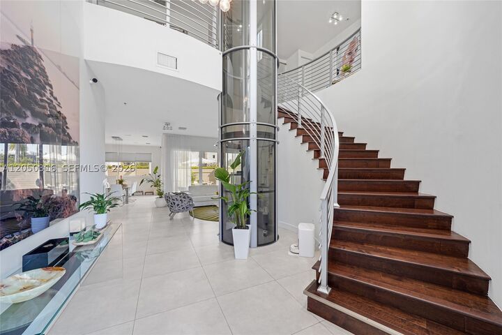 Property Photo: 7515 NW 99th Ave FL 33178