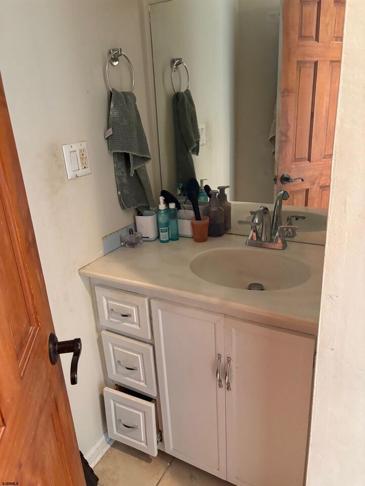 Property Photo: 107 E Revere NJ 08225