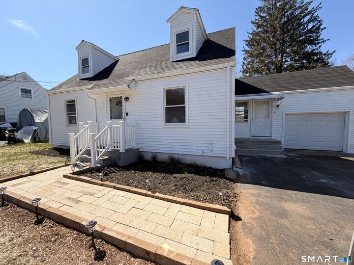 Property Photo:  8 River Road  CT 06512 