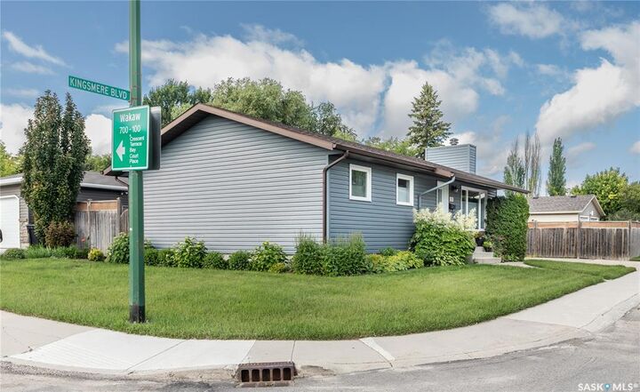 Photo de la propriété: 102 Wakaw Crescent SK S7J 4E2