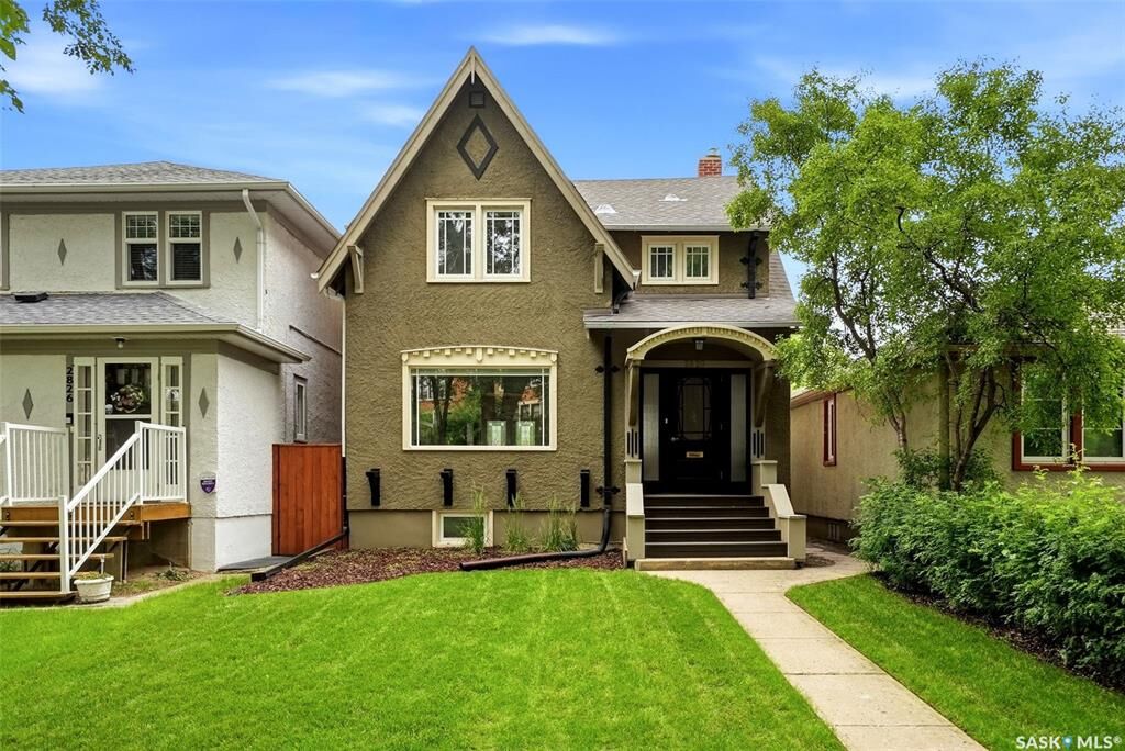 Property Photo:  2820 College Avenue  SK S4T 1V2 