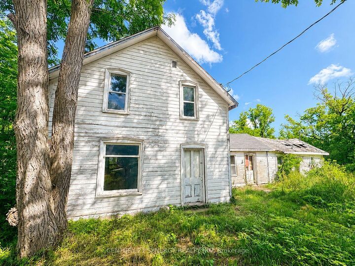 Property Photo:  30 Kitley South Elmsley Townline Road  ON K0G 1L0 