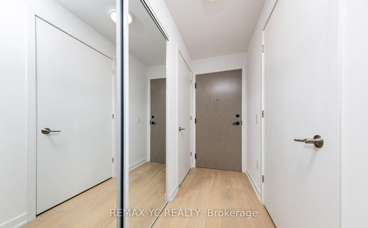 Property Photo:  130 River Street 1906  ON M5A 0R8 