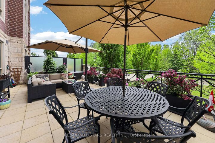 Property Photo:  35 Baker Hill Boulevard 115  ON L4A 1P8 