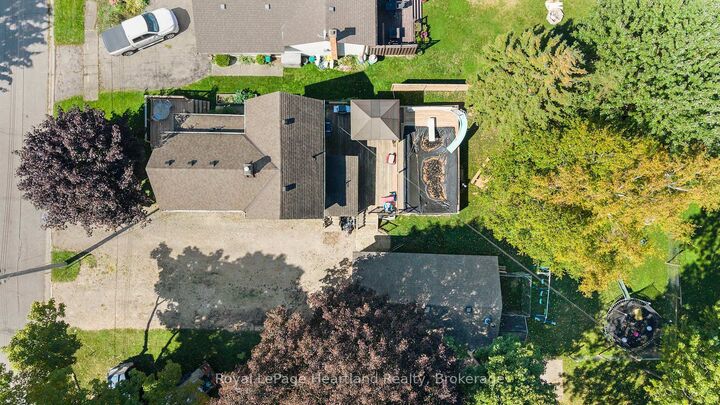 Property Photo: 555 Raglan Street ON N0G 2P0