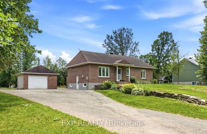 15302 Concession 8 &Amp 9 Road — photo 1