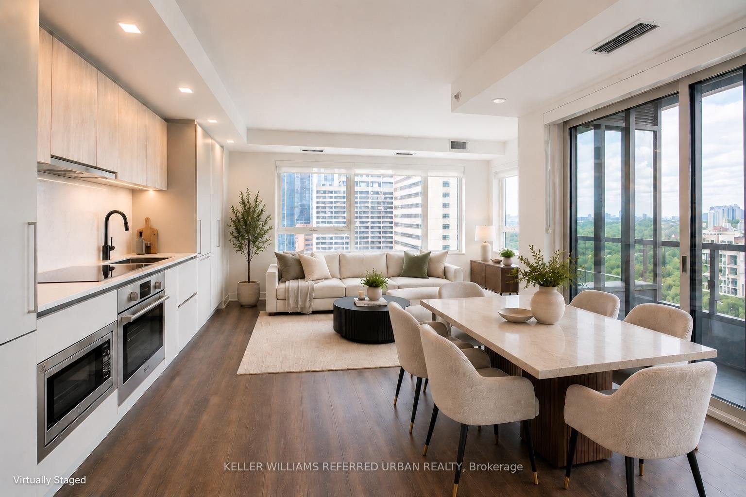 Property Photo: 609 Sherbourne Street 2104 ON M4X 0A4