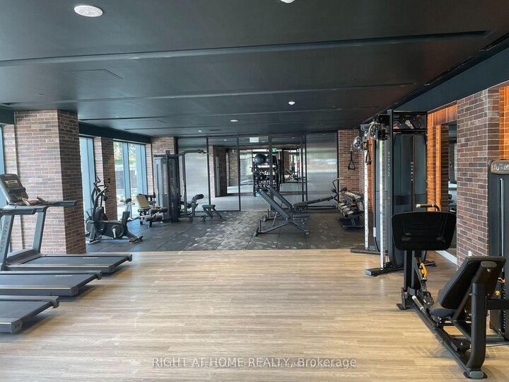 Property Photo:  4010 Eglinton Avenue W 331  ON M9A 0G5 