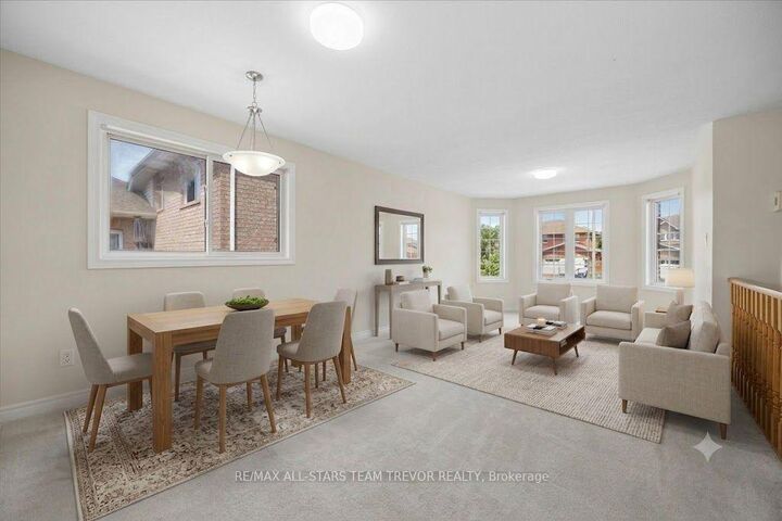 Property Photo: 23 Dovedale Drive ON L4P 4C3