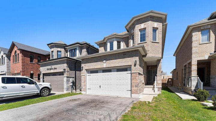 Property Photo:  1818 Lamstone Street  ON L9S 5A1 