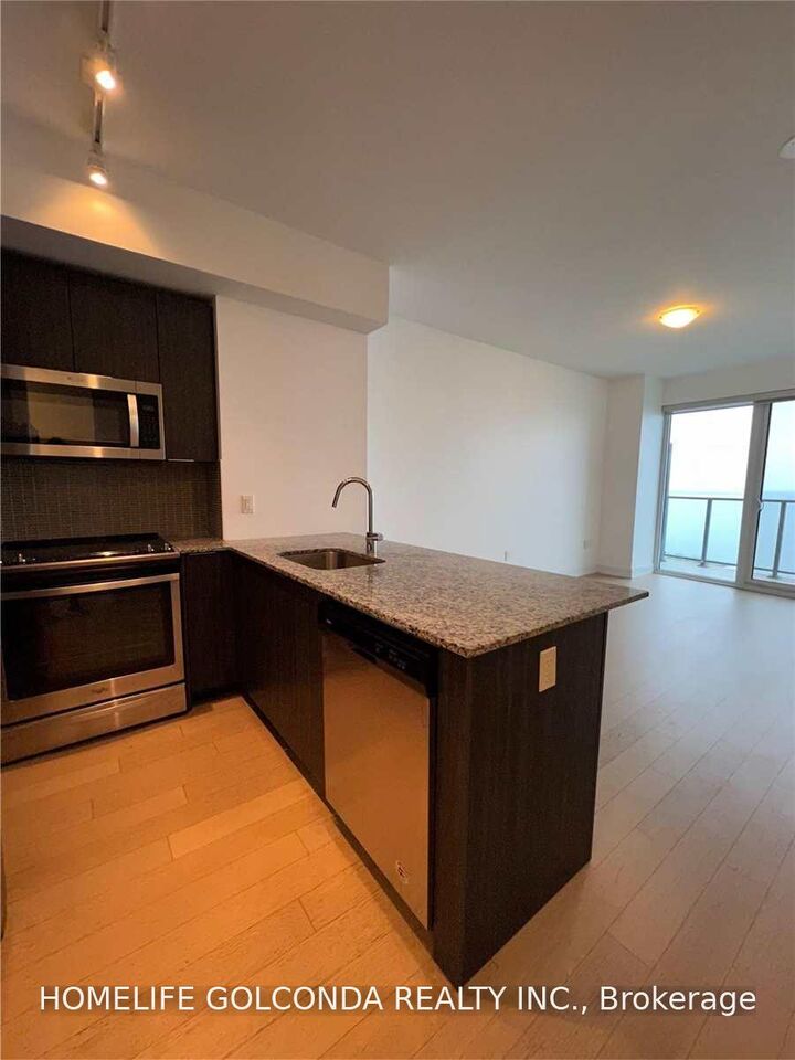 Property Photo: 20 Shore Breeze Drive 3309 ON M8V 0C7
