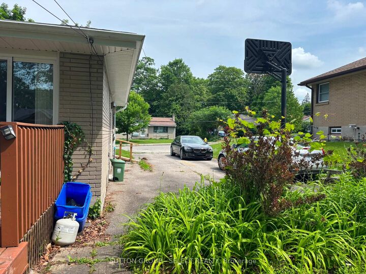 Property Photo:  316 Ridgewood Crescent  ON N6J 3G6 