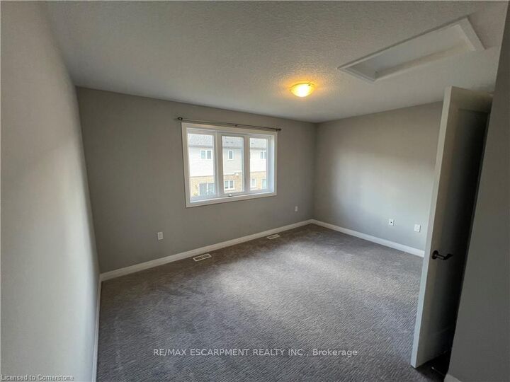 Property Photo:  18 Aqua Lane  ON L0R 1P0 