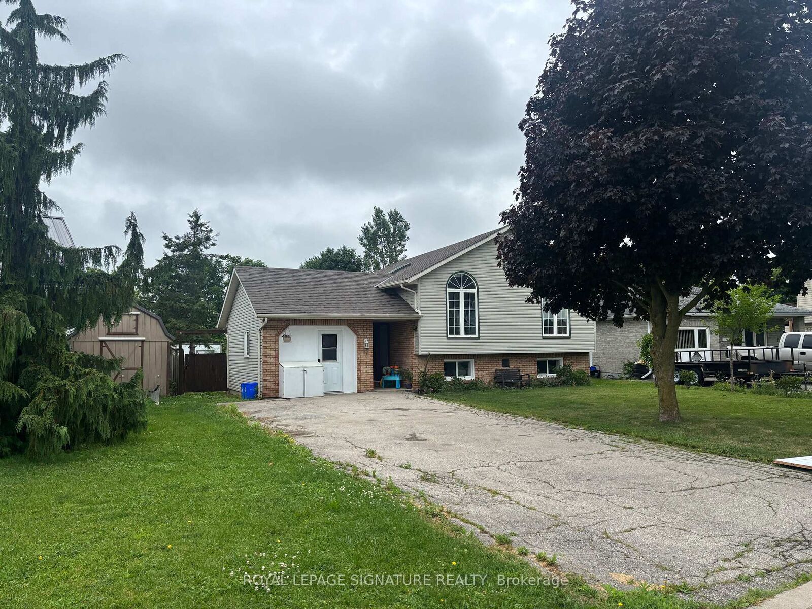Property Photo:  23 Marley Crescent  ON N0A 1J0 