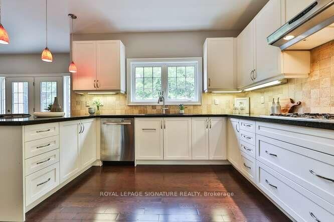 Property Photo: 488 Foxcroft Boulevard ON L3X 3L7