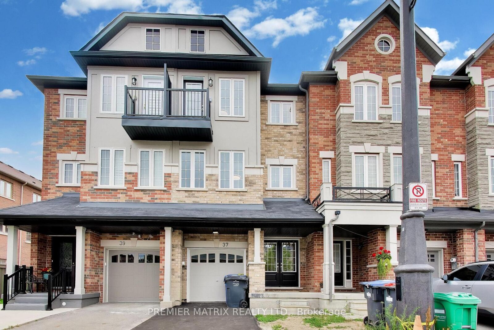 Property Photo:  37 Shiff Crescent  ON L6Z 0H5 