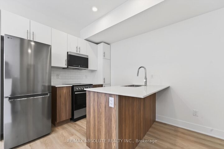Photo de la propriété:  183 Columbus Avenue B  ON K1K 1P7 