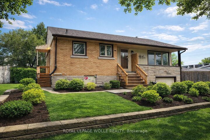 Property Photo: 148 Siebert Avenue Lower ON N2C 2A8