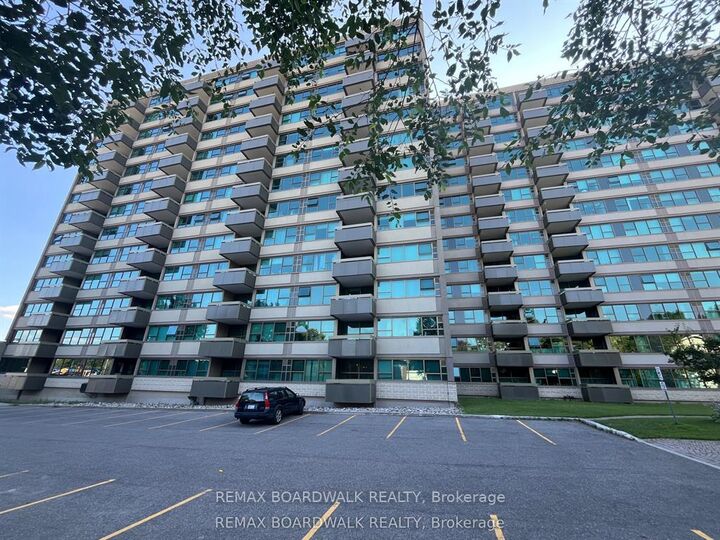 Property Photo:  555 Brittany Drive 407  ON K1K 4C5 