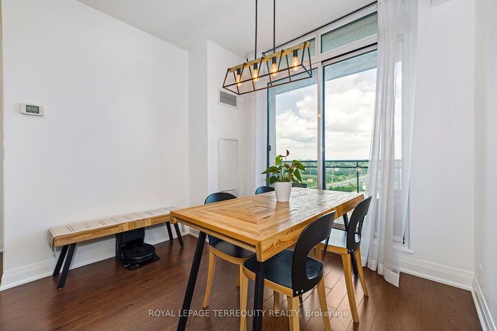 Property Photo: 12 Woodstream Boulevard 709 ON L4L 8C3