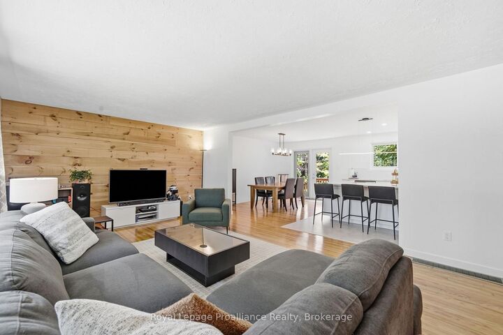 Property Photo:  41 Walter Avenue  ON K8V 0N5 