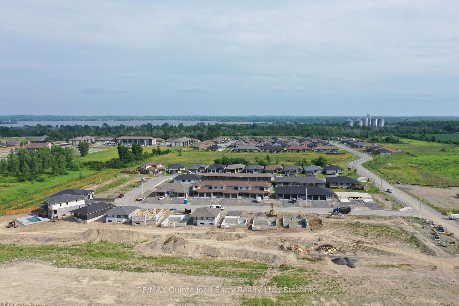 Property Photo: 51 Parkland Circle Lot 50 ON K8V 0R3