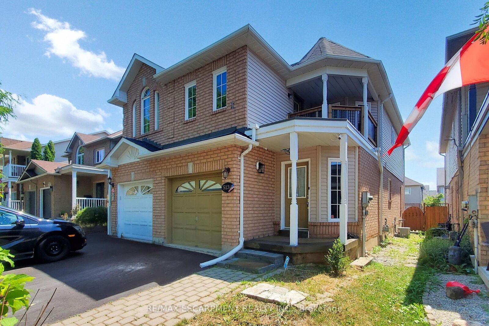 Property Photo: 5134 Des Jardines Drive ON L7L 6L7