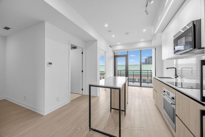 Property Photo:  699 Sheppard Avenue E 505  ON M2K 0J5 