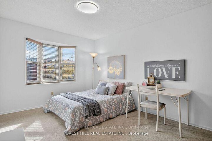 Property Photo:  38 Carnival Court  ON M2R 3T8 
