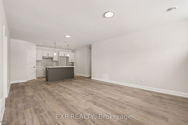 Property Photo:  444 Falcon Lane B  ON K4R 0M5 