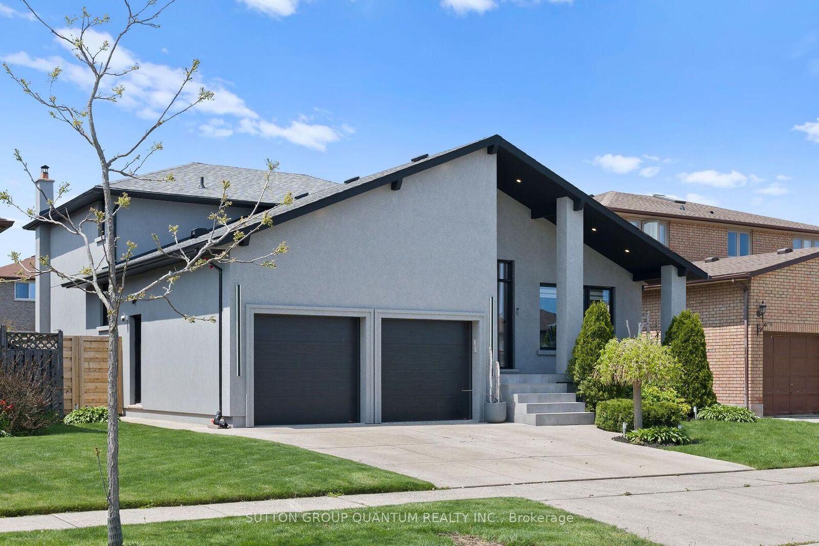 Property Photo:  17 Clearview Drive #Basement  ON L8K 4Y4 