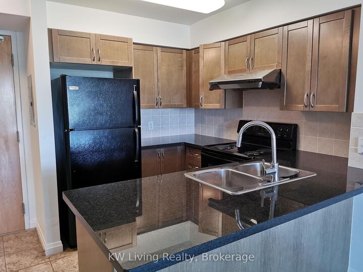 Property Photo:  7363 Kennedy Road 321A  ON L3R 1G8 