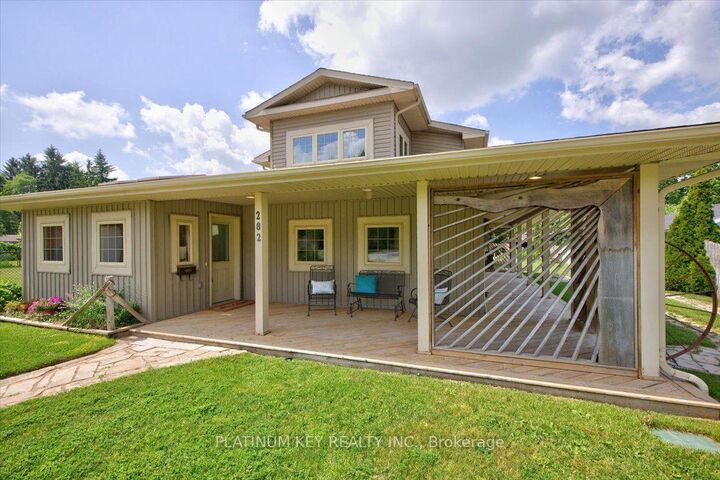 Property Photo: 282 Beattie Street ON N7G 2X4