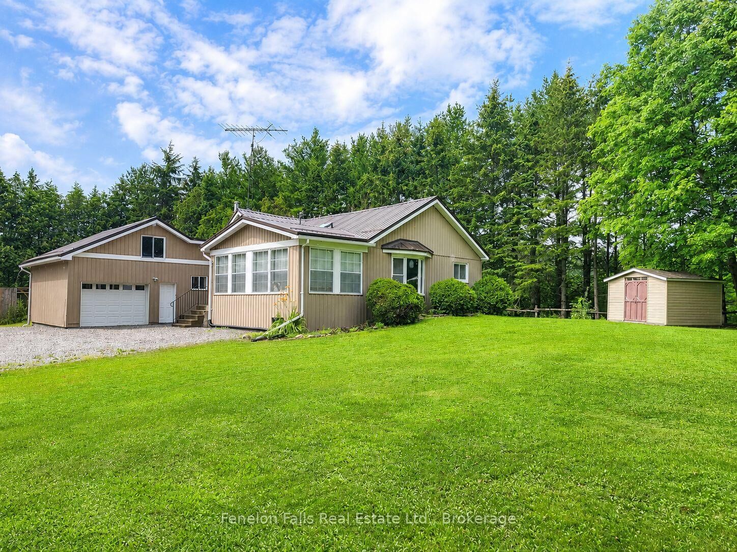 Property Photo: 6 Fell Station Drive ON K0M 1N0