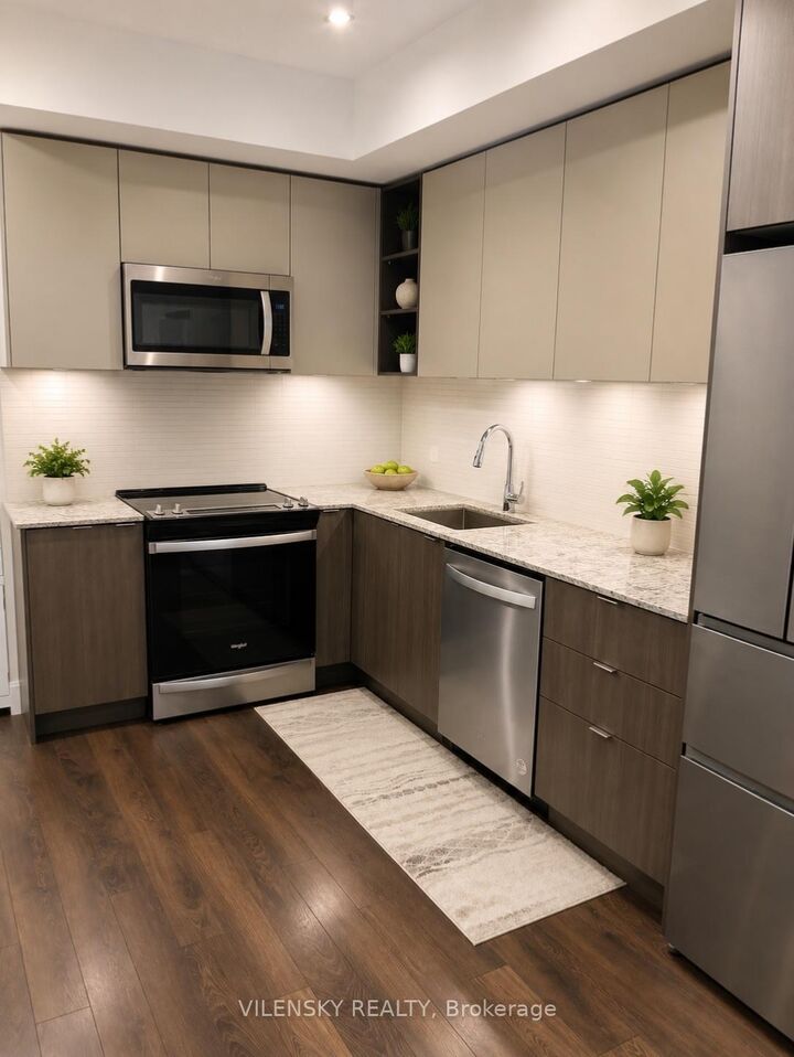 Property Photo:  100 Eagle Rock Way 709  ON L6A 5A7 