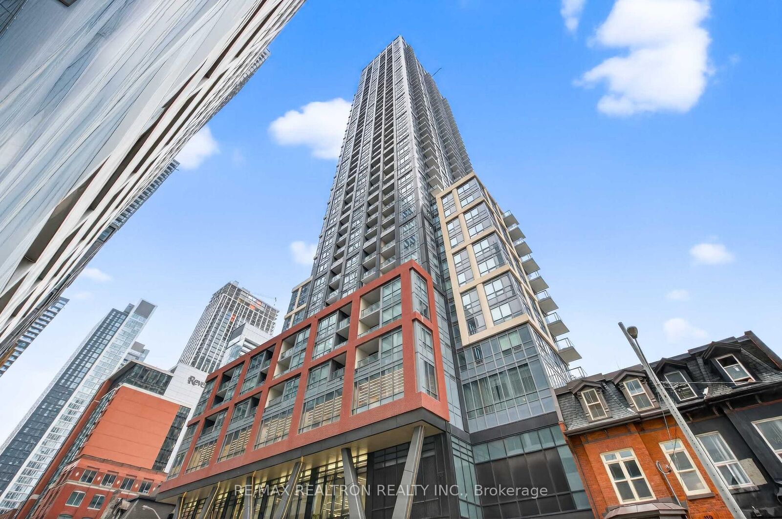 Photo de la propriété:  108 Peter Street 4302  ON M5V 0W2 