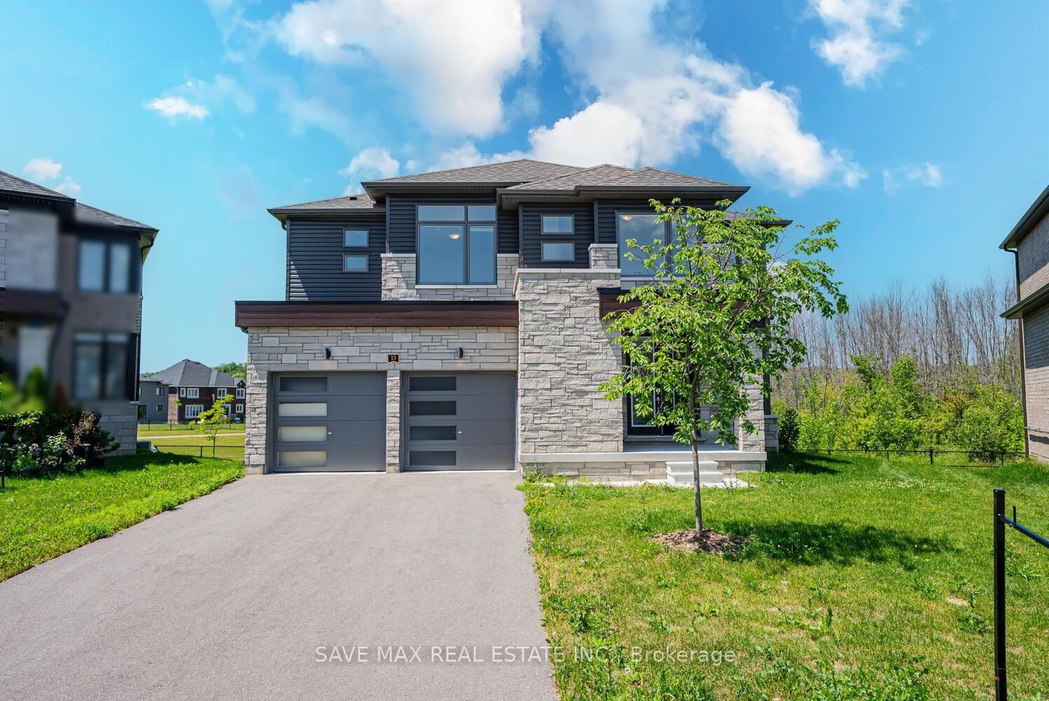 Property Photo: 13 Del Ray Crescent ON L9Z 0N7