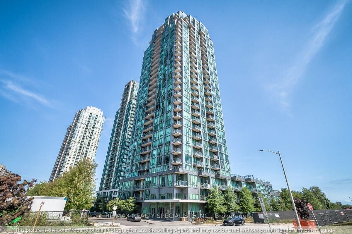 Property Photo: 3525 Kariya Drive 1009 ON L5B 0C2