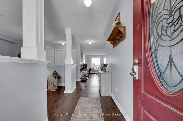 Property Photo:  1502 Clearbrook Drive  ON L1K 2S3 