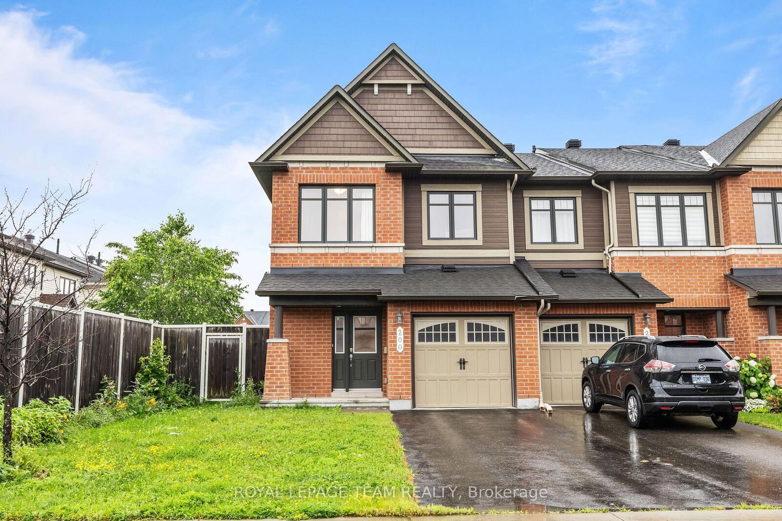 Property Photo:  200 Gerry Lalonde Drive  ON K4A 0W6 