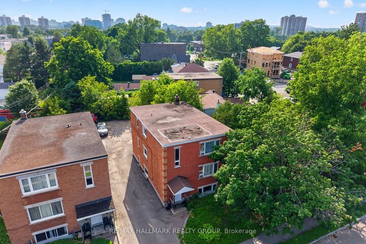 Property Photo:  734 De L'Eglise Street  ON K1K 3K6 