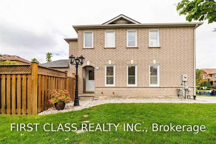 Property Photo: 67 Denton Circle ON L6A 2N4