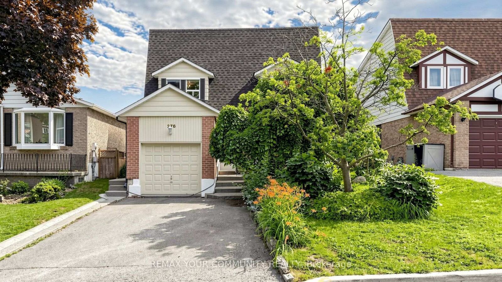 Property Photo: 276 Currey Crescent ON L3Y 5M9